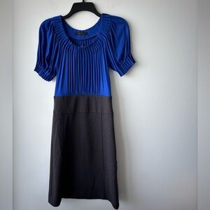 Y2K BCBGMAXAZRIA Dress Blue Gray Pintuck Sheath Womens 4 Office Classic Workwear